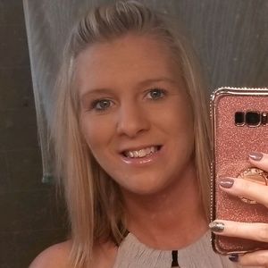 Meet your Posher, Tiffany